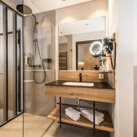 Aparthotel Alpine Collection Wildschoenau 4*