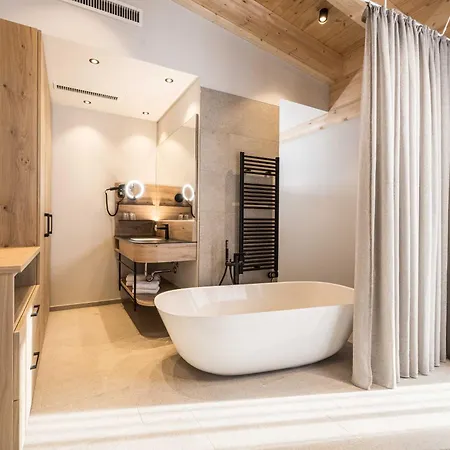 Alpine Collection Wildschoenau 4* Niederau