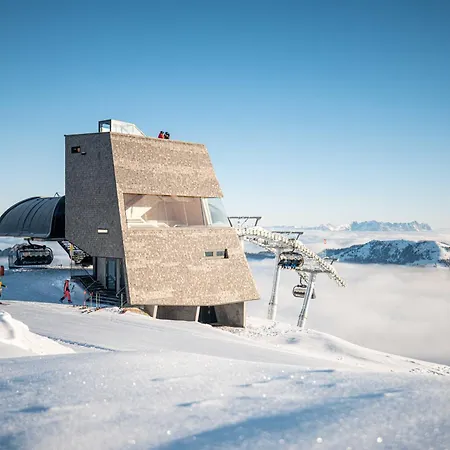 Aparthotel Alpine Collection Wildschonau: Paragliding Paradise Near Skiwelt Wilder Kaiser *